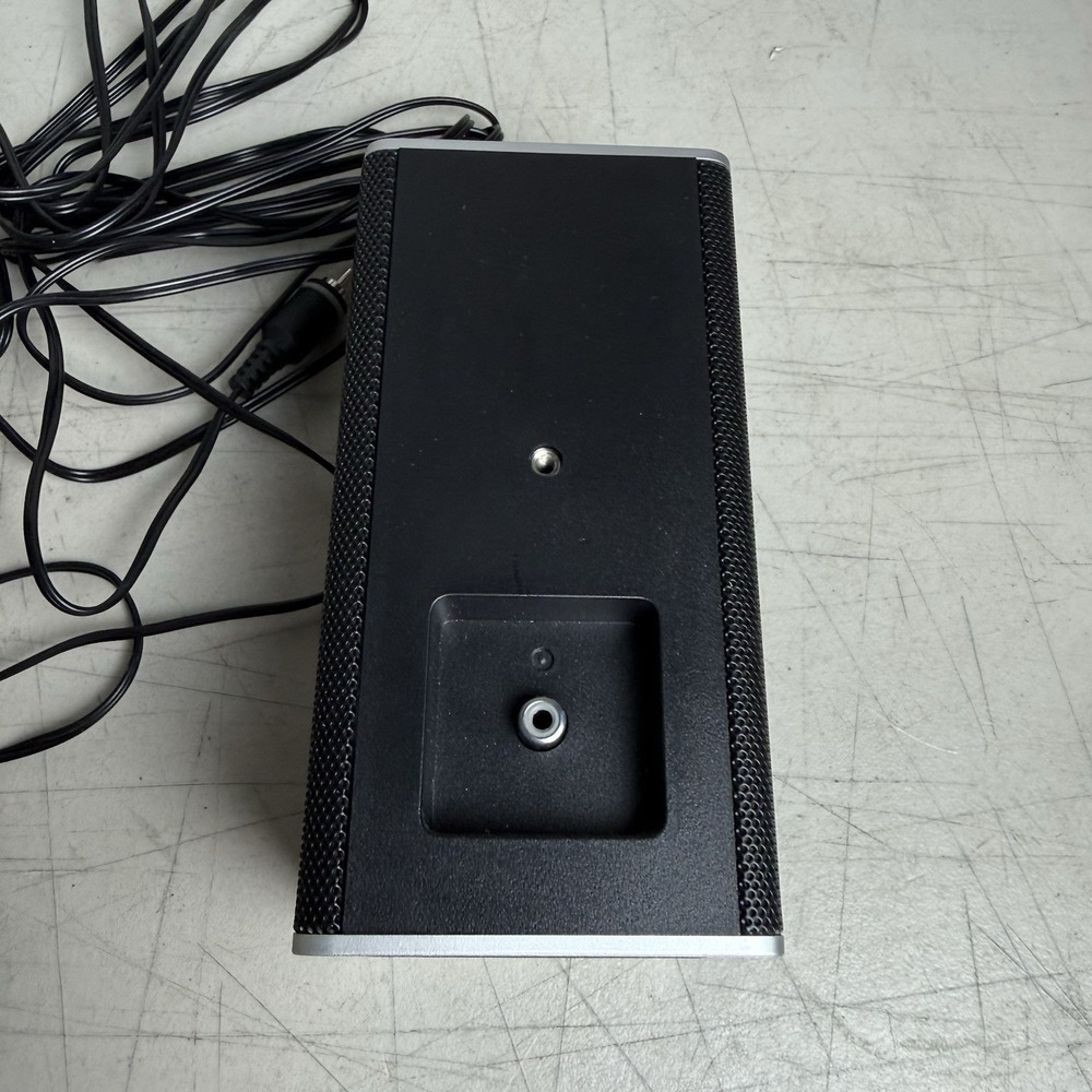 VIZIO Wired Satellite Speakers Black Silver Rectangular with Speaker Wire - Picture 8 of 9